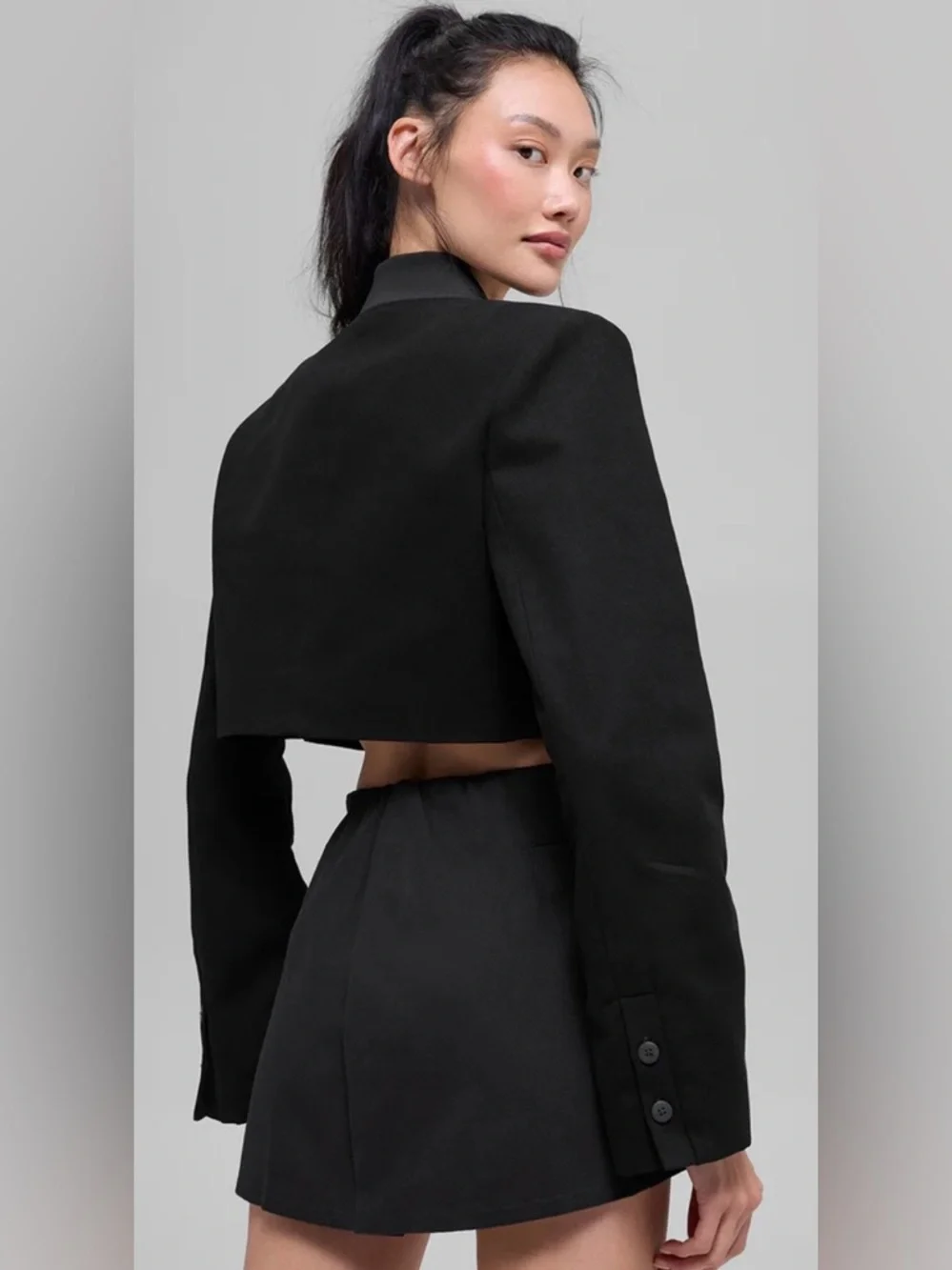 ALO Yoga NWT Cropped Main Character Black Utility Jacket Full Zip Size L